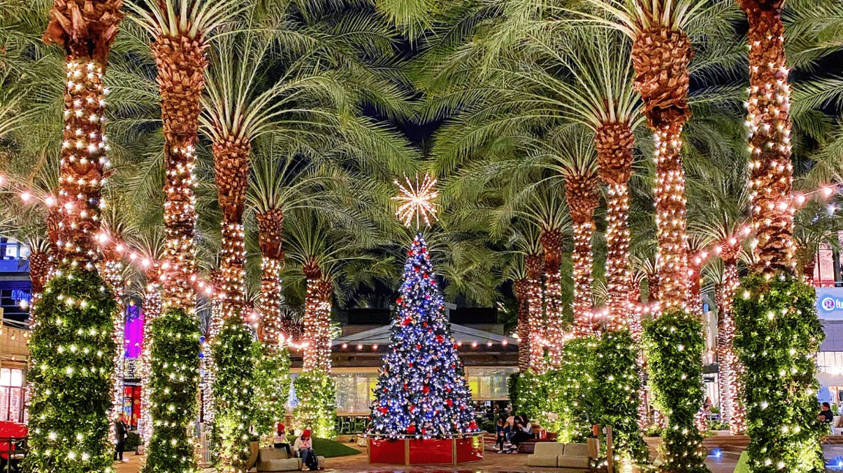 Christmas tree with presents